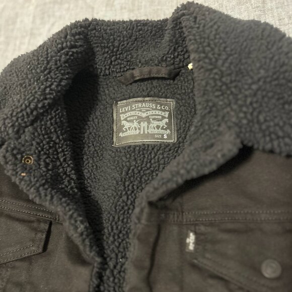 Black Levi’s denim jacket lined with shearling S - Picture 4 of 4